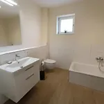 Weinrebenblick مايكامير